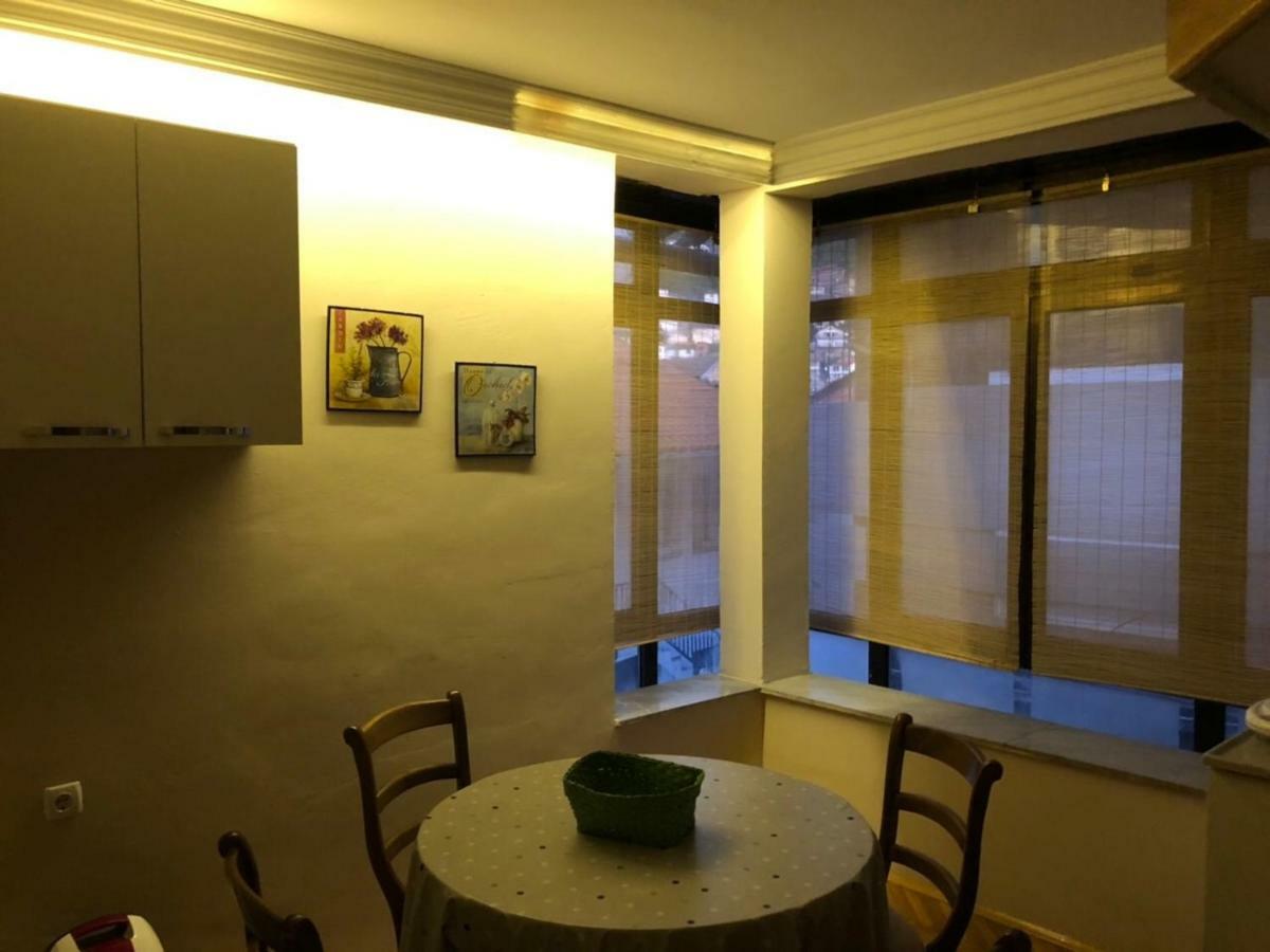 Central Apartment With City View Prizren Eksteriør bilde